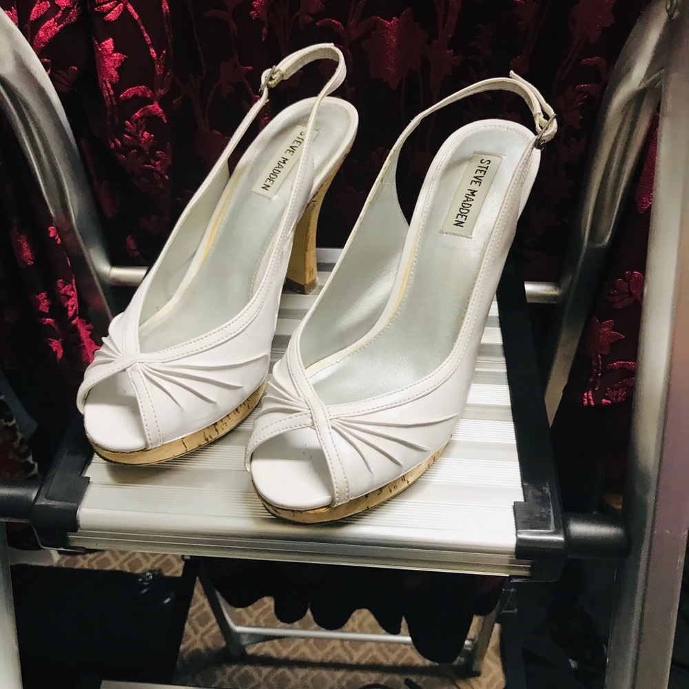 White sling back Steve Madden Sandals